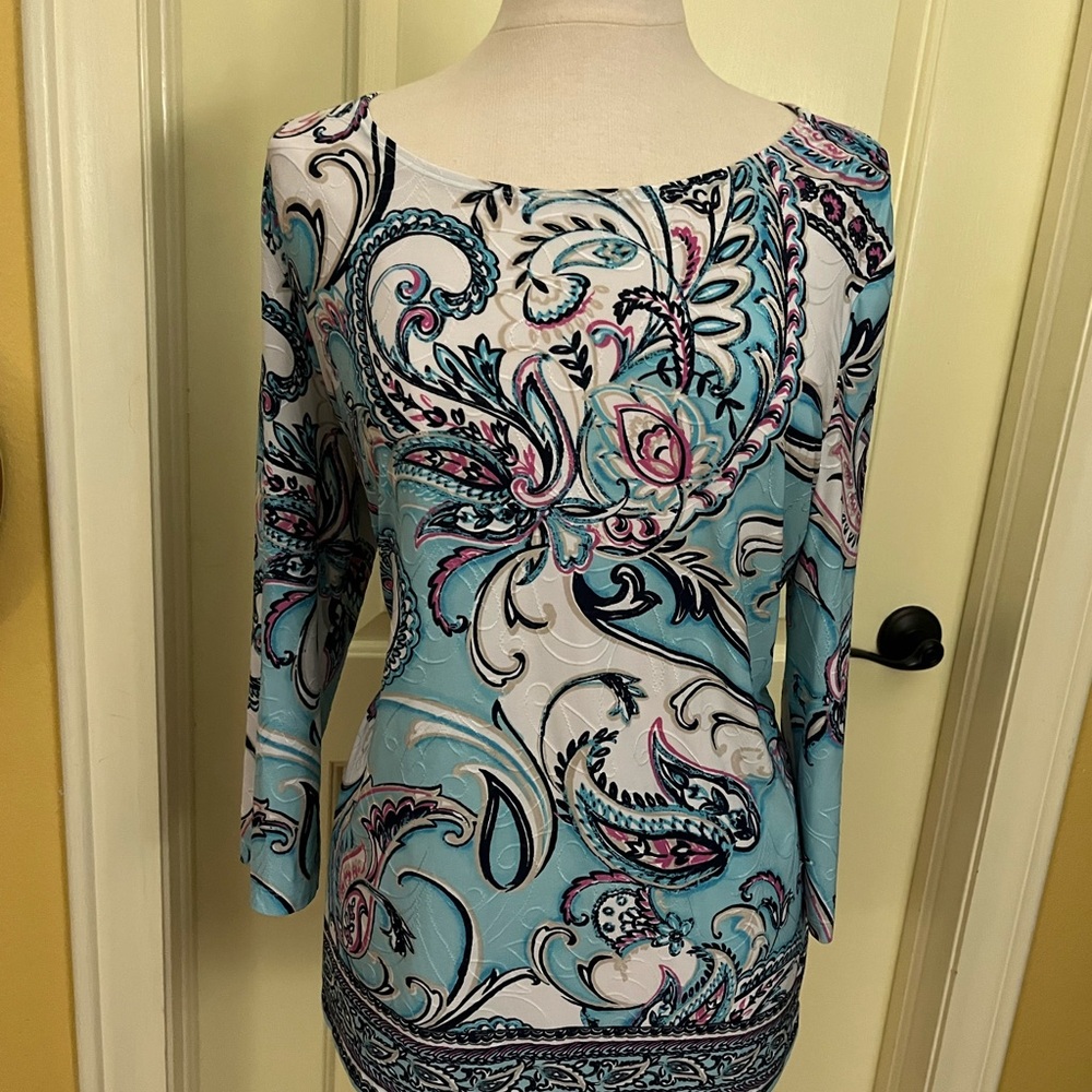 Elegant Paisley Print Women's Top